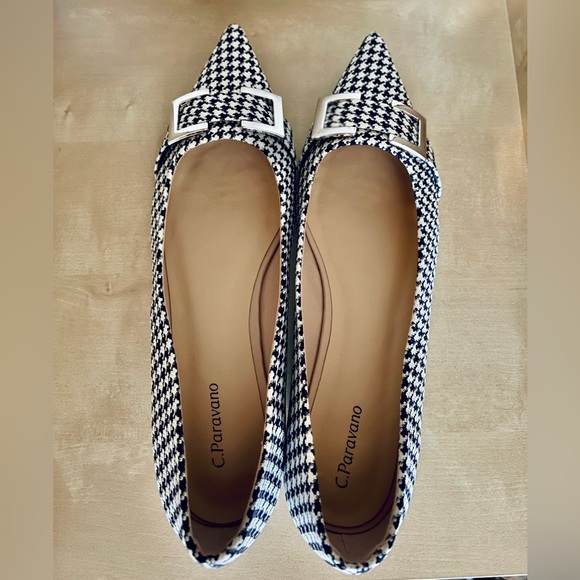 C. Paravano Houndstooth Flats with Buckle Pointed Toe size 42 (US 11) - Picture 7 of 9